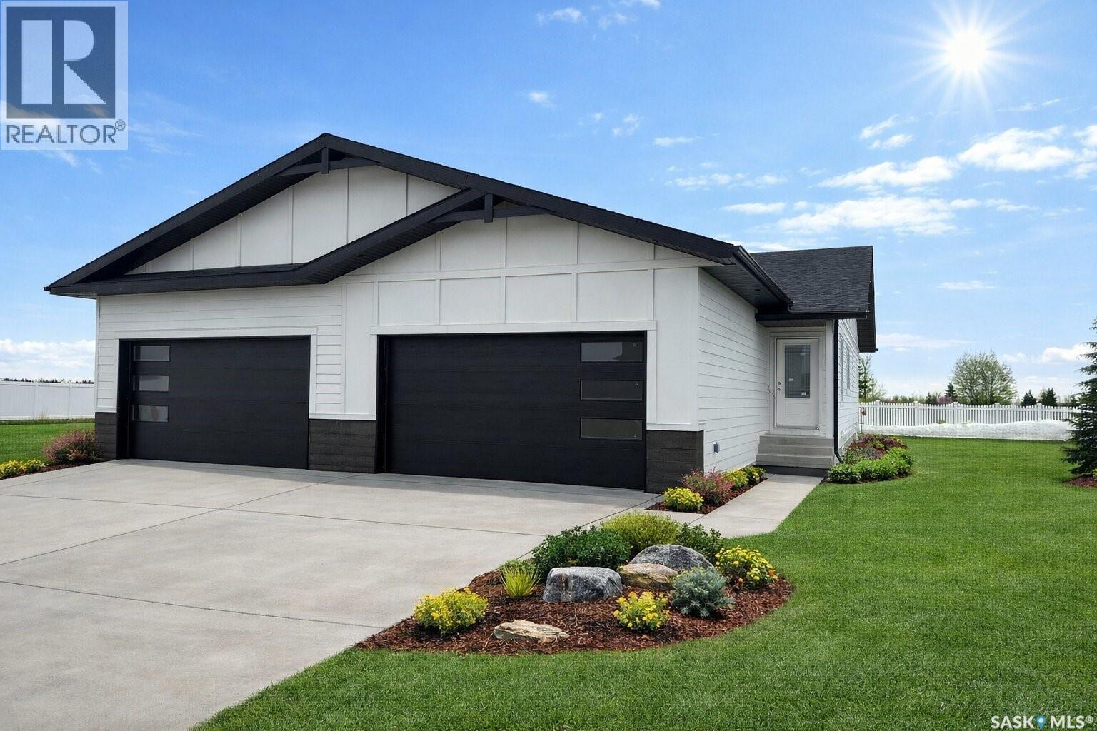 858 Delaet Bay, Warman, Saskatchewan  S0K 4S0 - Photo 9 - SK033290