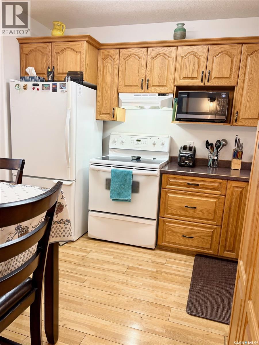 102 30 Russell Drive, Yorkton, Saskatchewan  S3N 3W2 - Photo 4 - SK033255