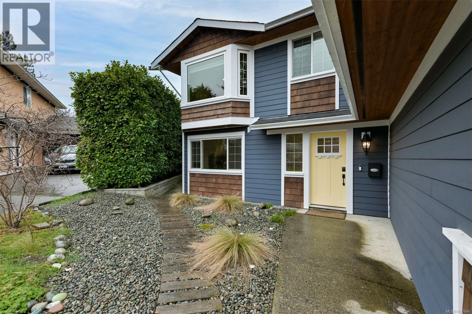 1290 Lidgate Crt, Saanich, British Columbia  V8Z 7E3 - Photo 3 - 1032666