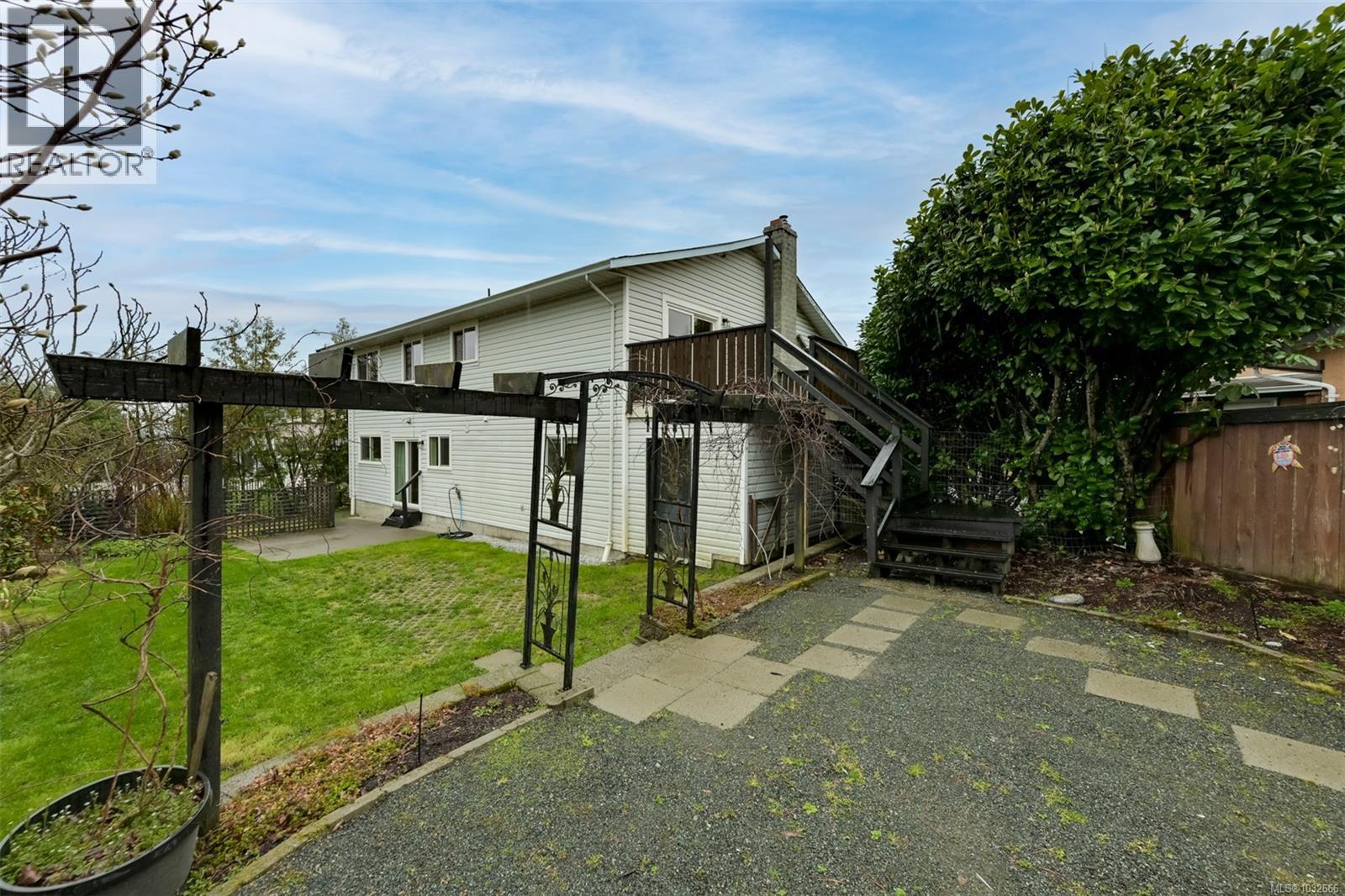 1290 Lidgate Crt, Saanich, British Columbia  V8Z 7E3 - Photo 36 - 1032666