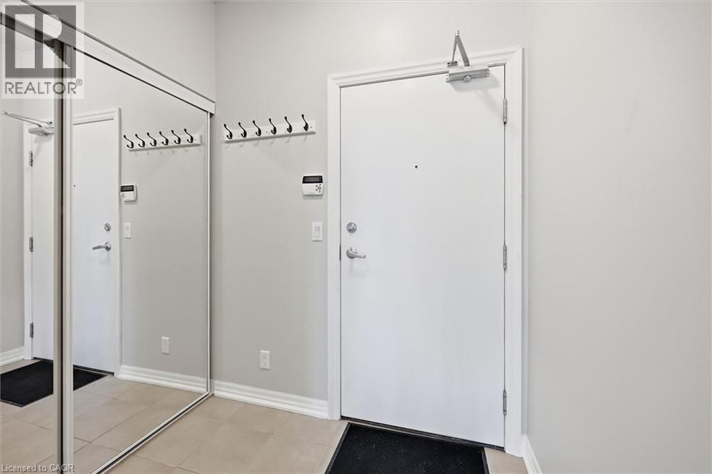 1940 Ironstone Drive Unit# 219, Burlington, Ontario  L7L 0E4 - Photo 4 - 40821981