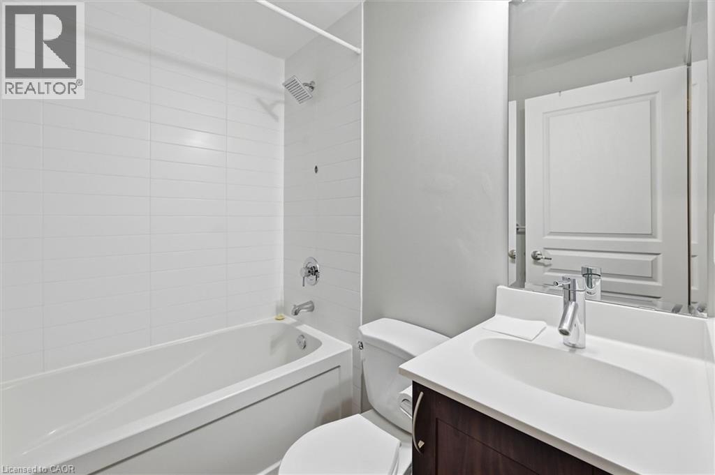 1940 Ironstone Drive Unit# 219, Burlington, Ontario  L7L 0E4 - Photo 5 - 40821981