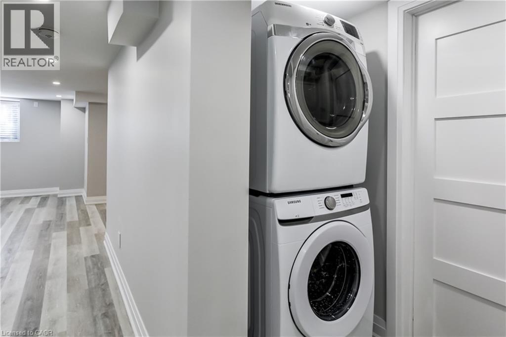 22 North Heights Road Unit# Lower, Toronto, Ontario  M9B 2T1 - Photo 11 - 40821676