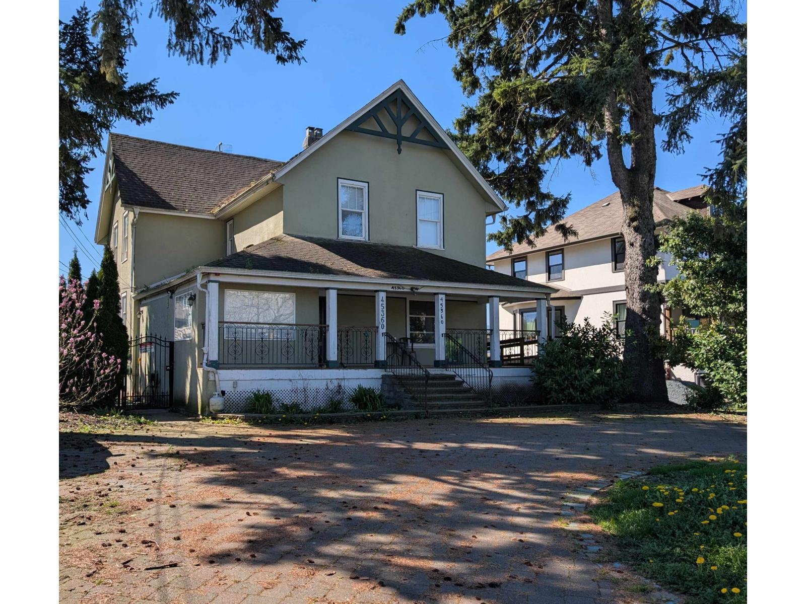 45360 HODGINS AVENUE|Chilliwack Proper West, Chilliwack, British Columbia