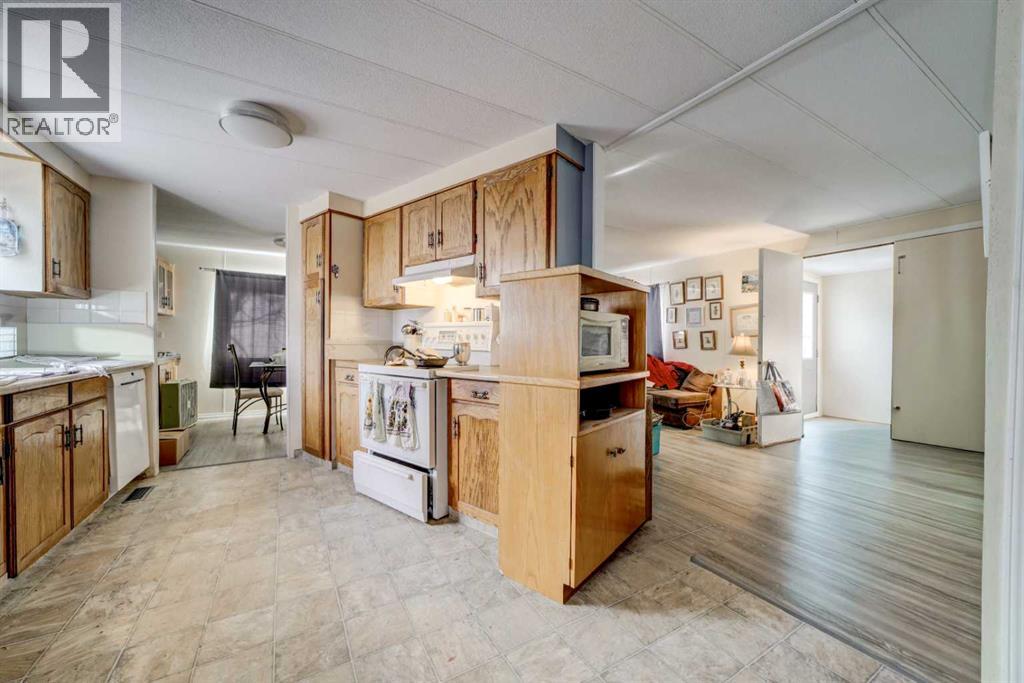 1410 43 Street S, Lethbridge, Alberta  T1K 3S5 - Photo 10 - A2282141