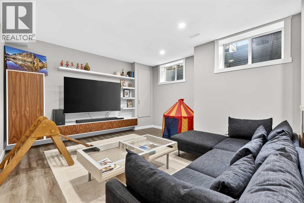 2010 50 Avenue Sw, Calgary, Alberta  T2T 2W3 - Photo 40 - A2300106