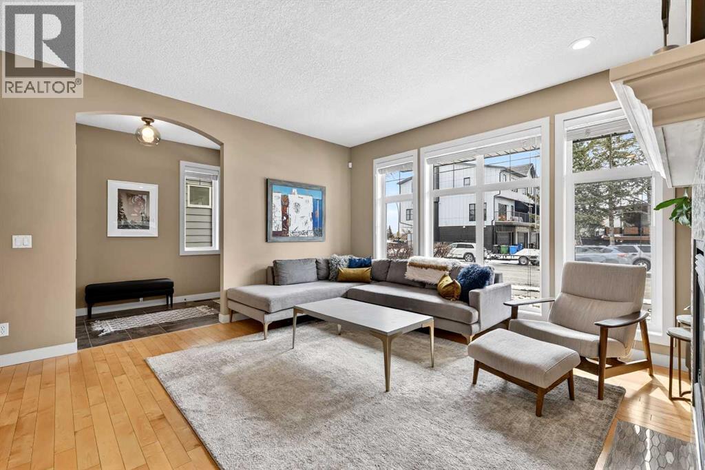 2010 50 Avenue Sw, Calgary, Alberta  T2T 2W3 - Photo 5 - A2300106