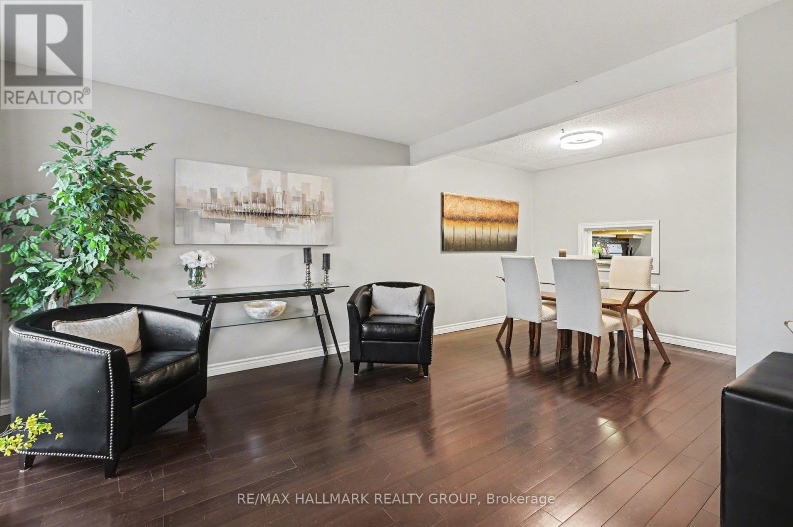 907e Elmsmere Road, Ottawa, Ontario  K1J 8G4 - Photo 4 - X13014986