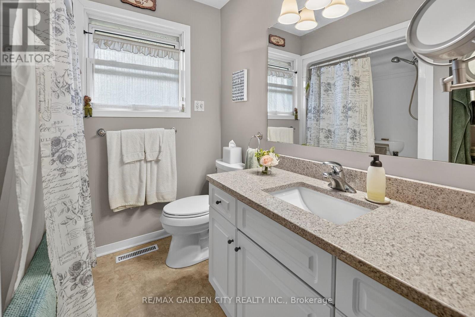 17 Henry Street, Niagara-On-The-Lake, Ontario  L0S 1T0 - Photo 19 - X13014946