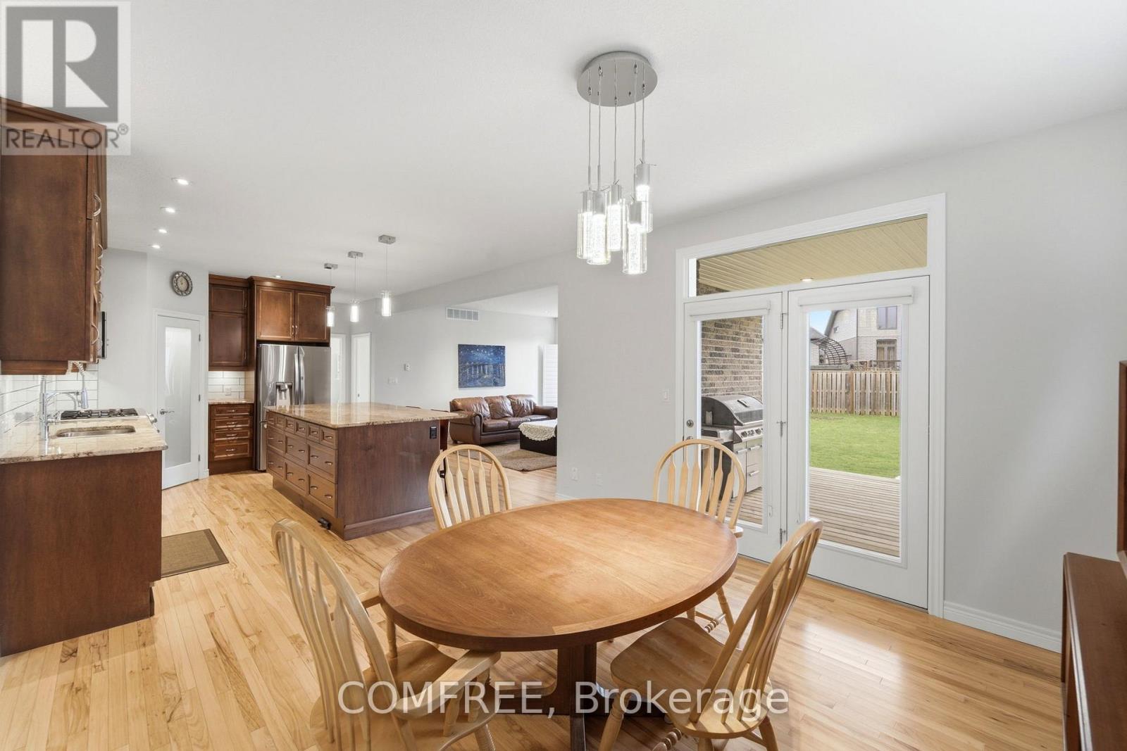 152 Juno Crescent, Woodstock, Ontario  N4T 0H6 - Photo 12 - X12978644