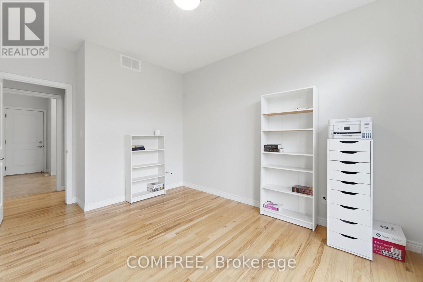 152 Juno Crescent, Woodstock, Ontario  N4T 0H6 - Photo 16 - X12978644