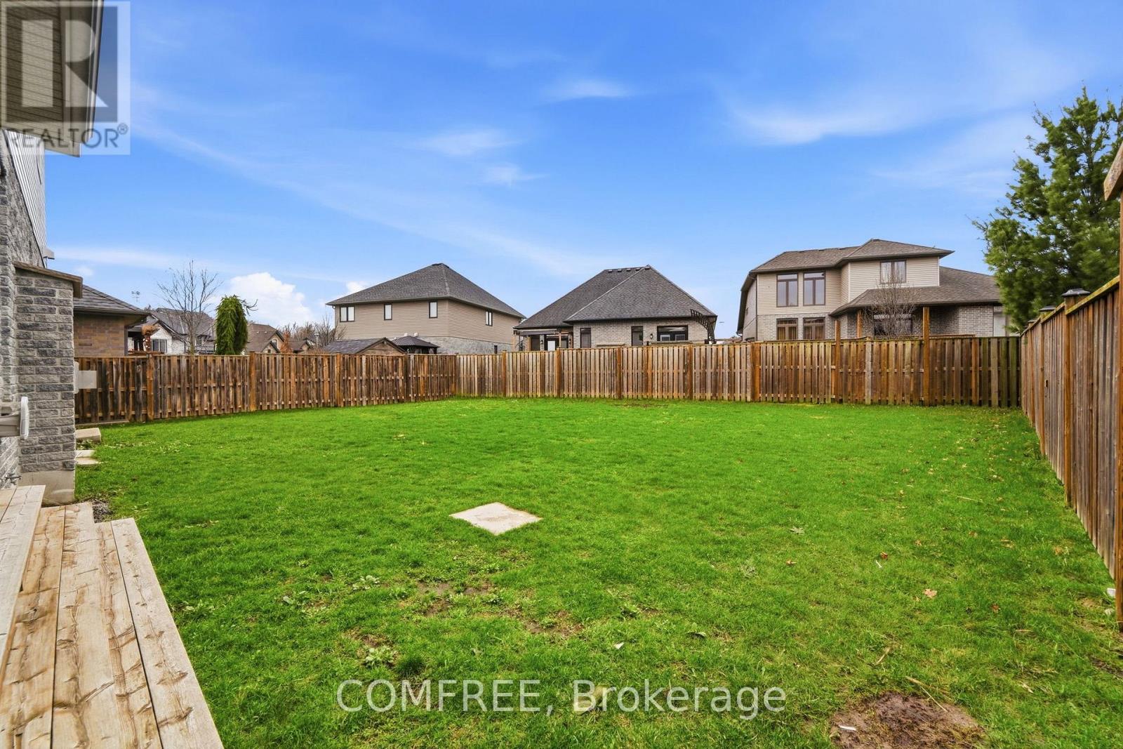 152 Juno Crescent, Woodstock, Ontario  N4T 0H6 - Photo 40 - X12978644