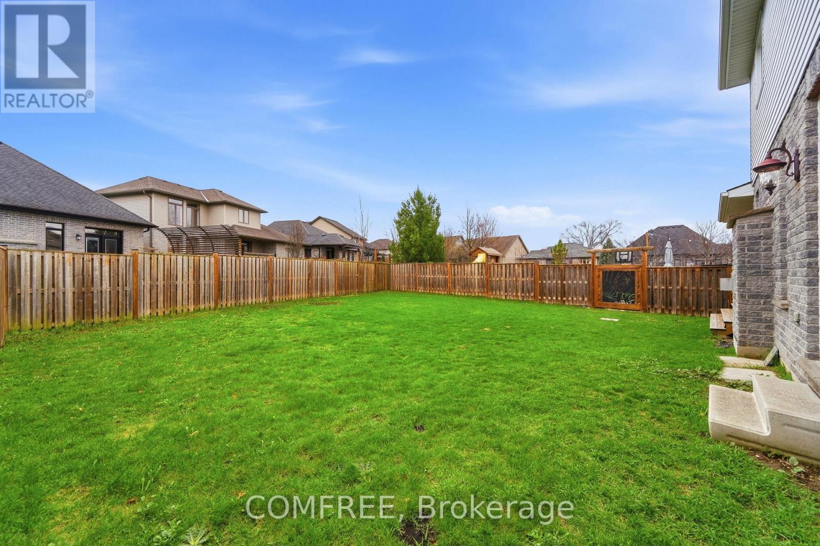 152 Juno Crescent, Woodstock, Ontario  N4T 0H6 - Photo 41 - X12978644