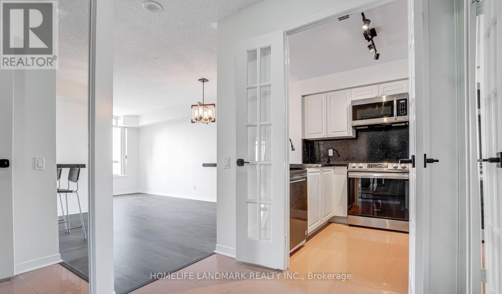 618 - 8 Hillcrest Avenue, Toronto, Ontario  M2N 6Y6 - Photo 5 - C13014988