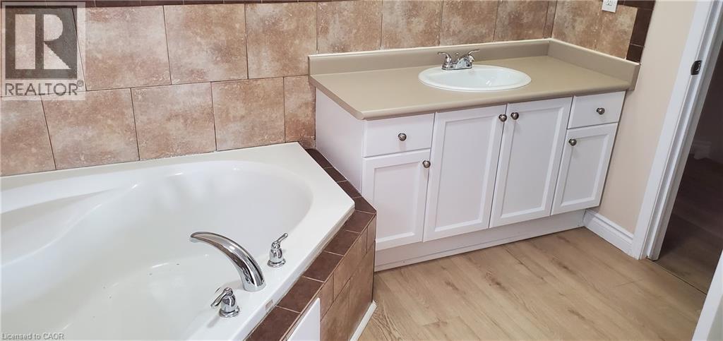 725 Paris Boulevard, Waterloo, Ontario  N2T 2X9 - Photo 17 - 40820940