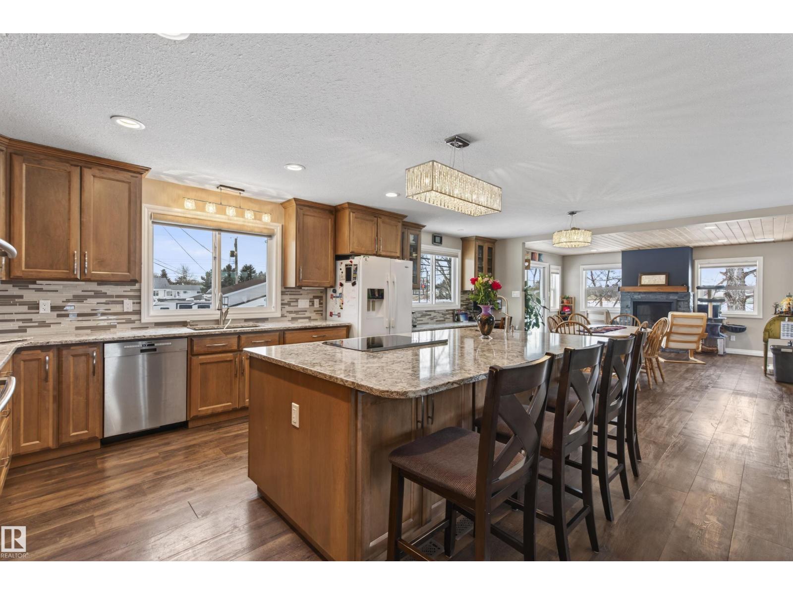 5803 53 Av, Cold Lake, Alberta  T9M 1C8 - Photo 8 - E4482887