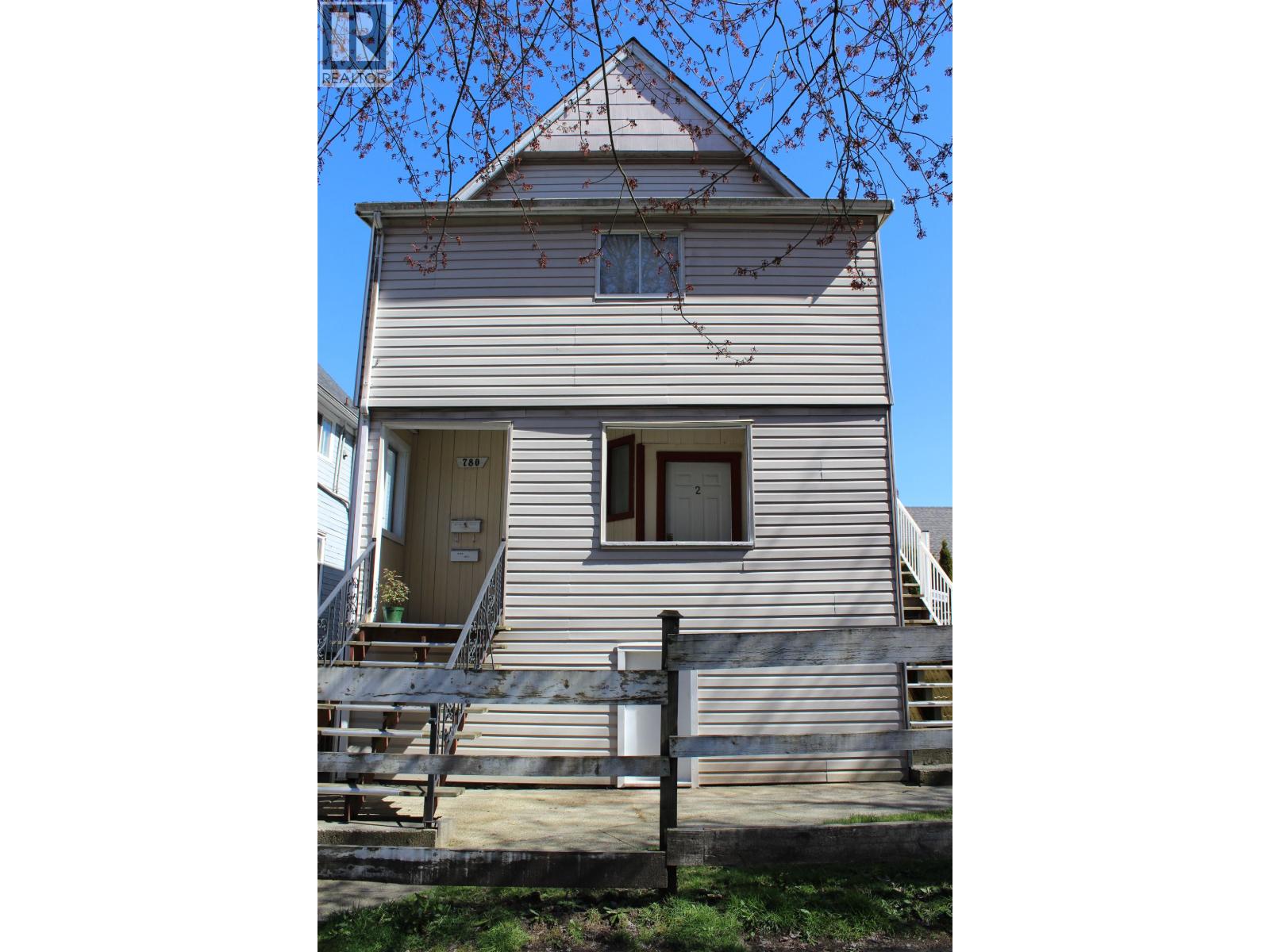 780 Victoria Drive, Vancouver, British Columbia  V5L 4E6 - Photo 1 - R3112767