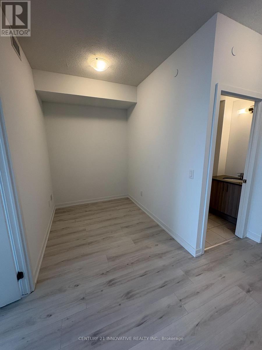 2401 - 1435 Celebration Drive, Pickering, Ontario  L1W 0C4 - Photo 5 - E13014922