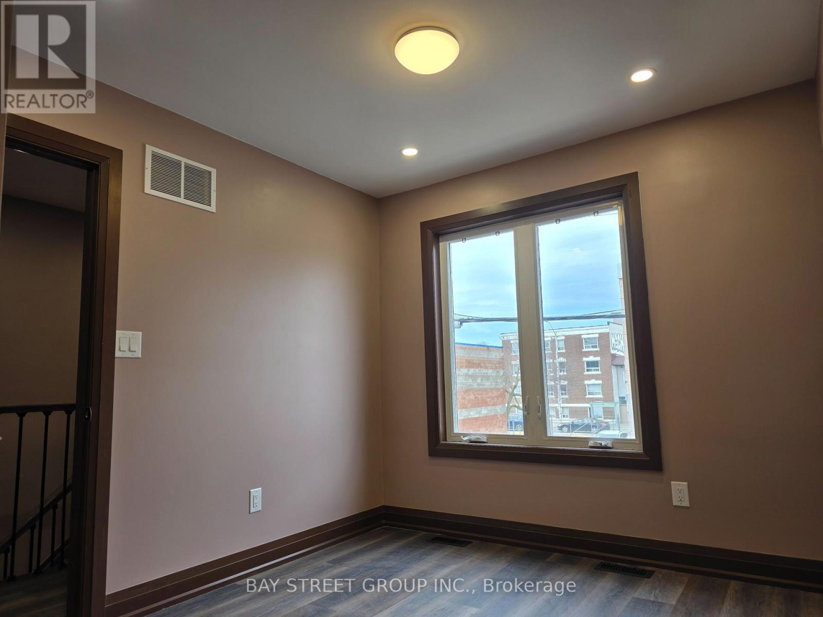 Laneway Suite - 108 Chatham Avenue, Toronto, Ontario  M4J 1K7 - Photo 3 - E13014954