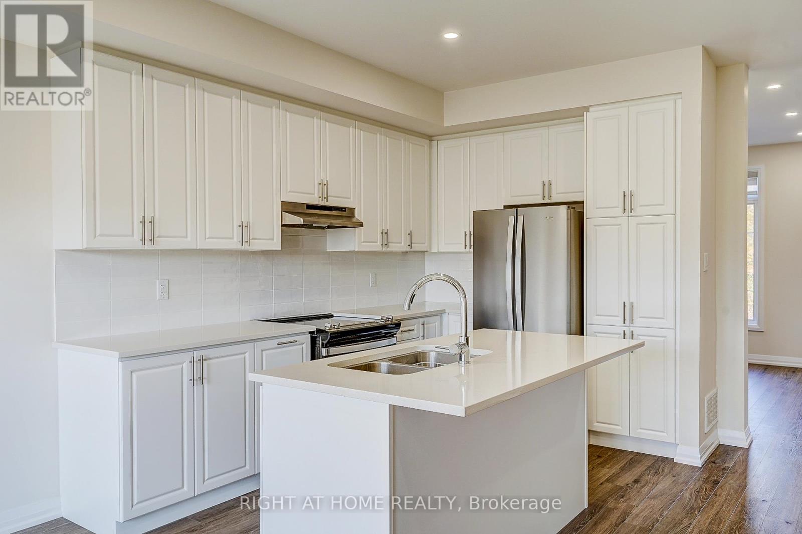 29 Coote Court N, Ajax, Ontario  L1T 0P5 - Photo 10 - E13014992