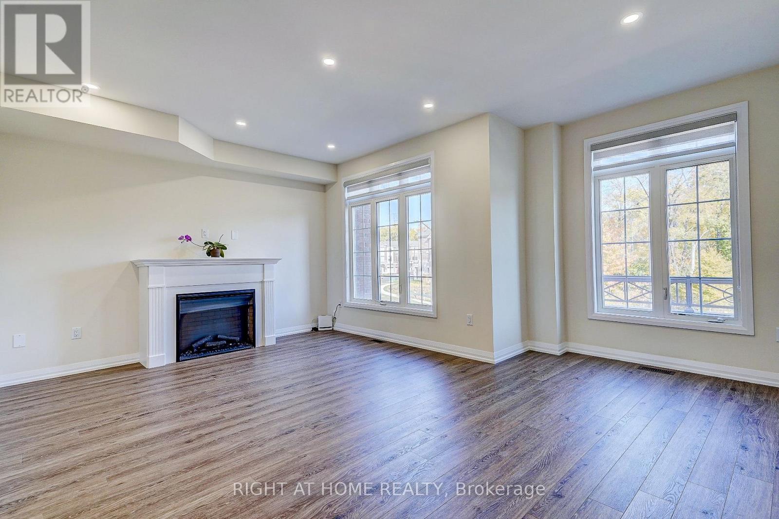 29 Coote Court N, Ajax, Ontario  L1T 0P5 - Photo 4 - E13014992