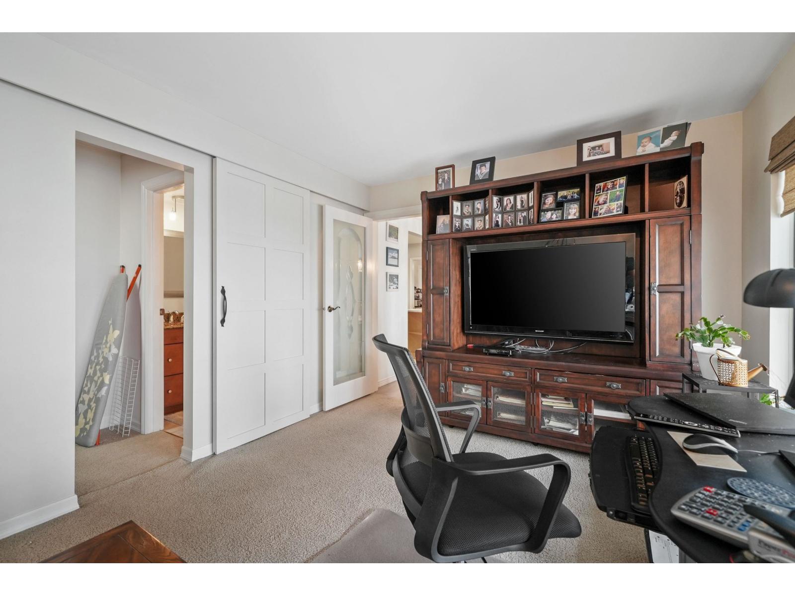 308 1437 Foster Street, White Rock, British Columbia  V4B 3X6 - Photo 16 - R3112960