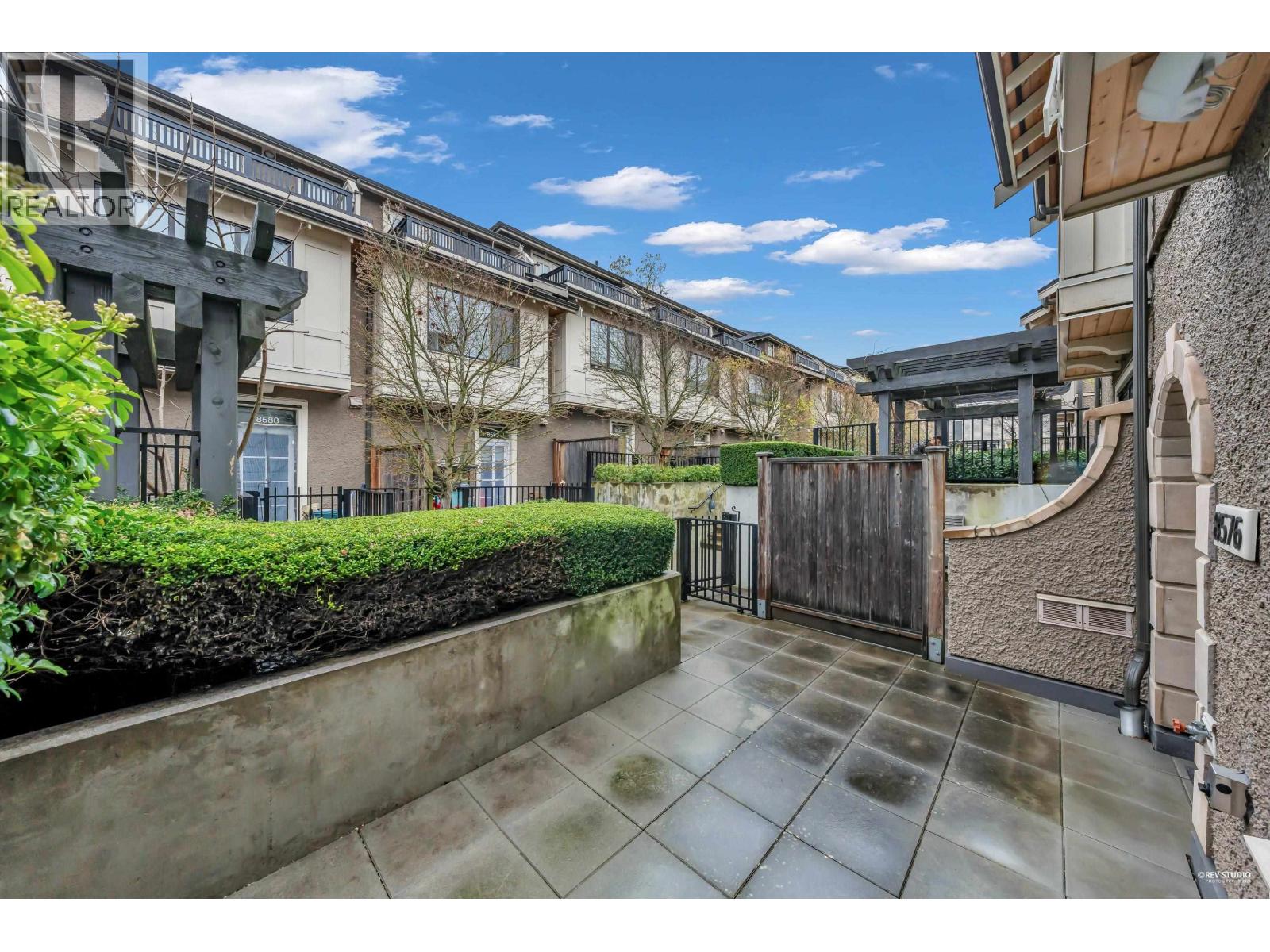 8576 Osler Street, Vancouver, British Columbia  V6P 0G4 - Photo 14 - R3112929