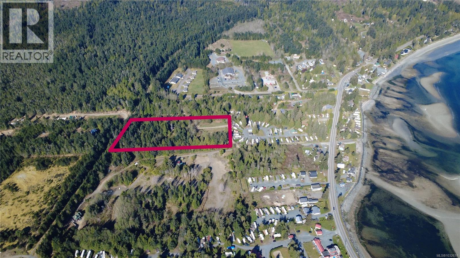 B 6050 Island Hwy, Qualicum Beach, British Columbia  V9K 2E1 - Photo 3 - 1032674