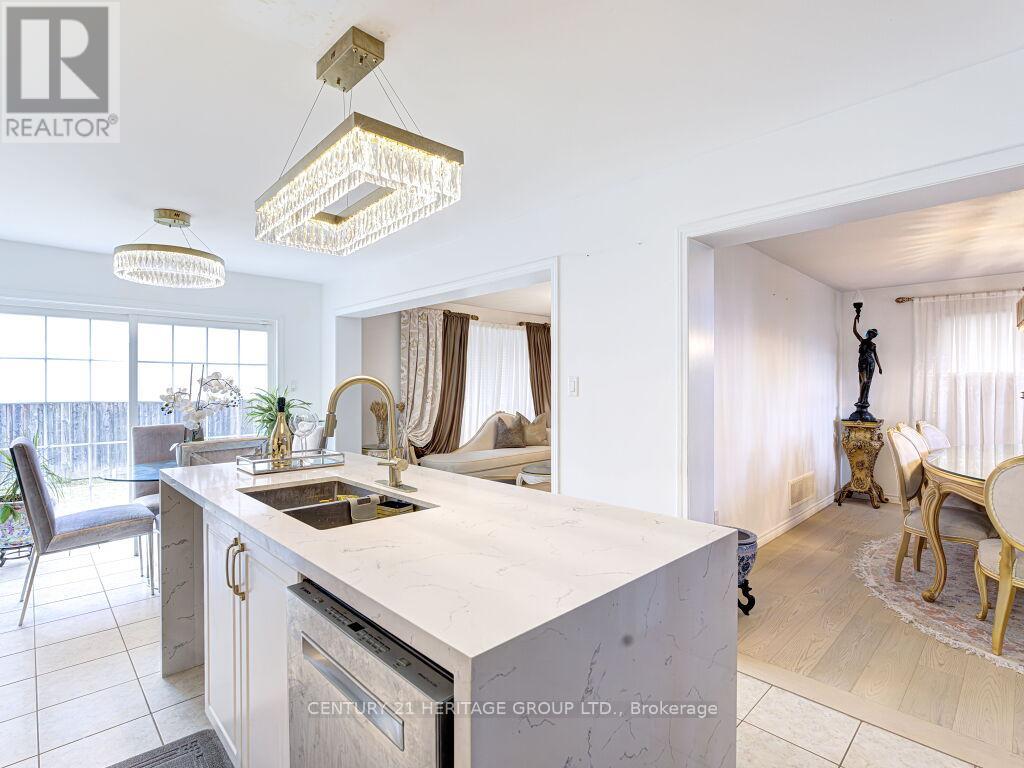 50 Ken Bishop Way, Newmarket, Ontario  L3X 3J6 - Photo 14 - N13014896