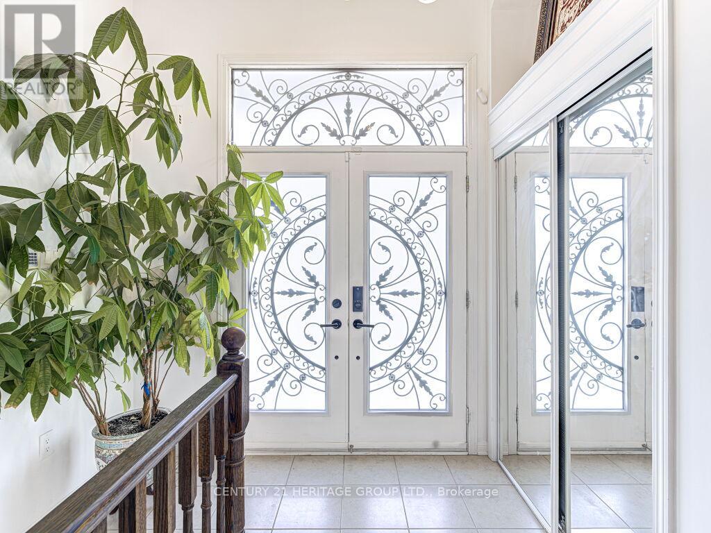 50 Ken Bishop Way, Newmarket, Ontario  L3X 3J6 - Photo 3 - N13014896