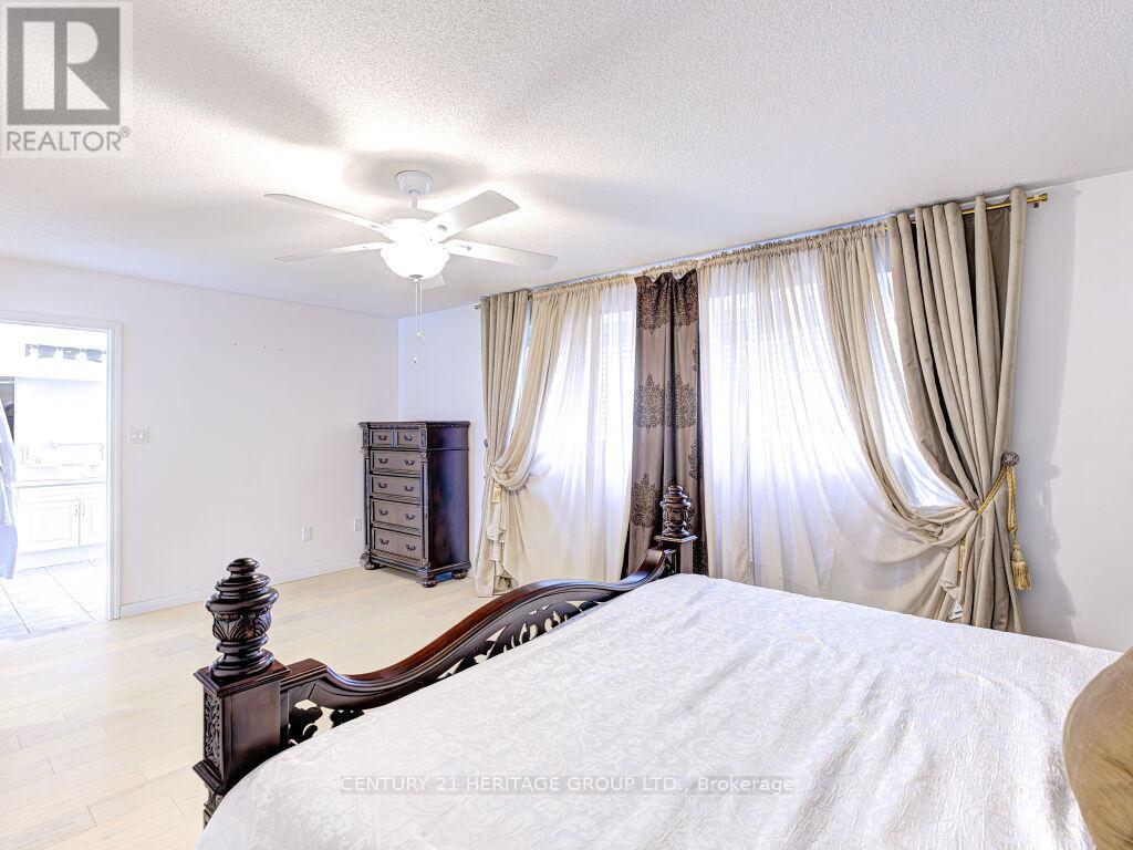 50 Ken Bishop Way, Newmarket, Ontario  L3X 3J6 - Photo 33 - N13014896