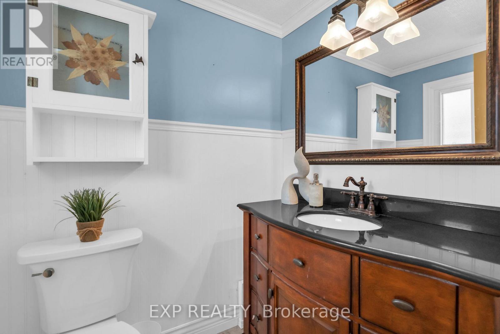 561 Duclos Point Road, Georgina, Ontario  L0E 1N0 - Photo 15 - N13014902