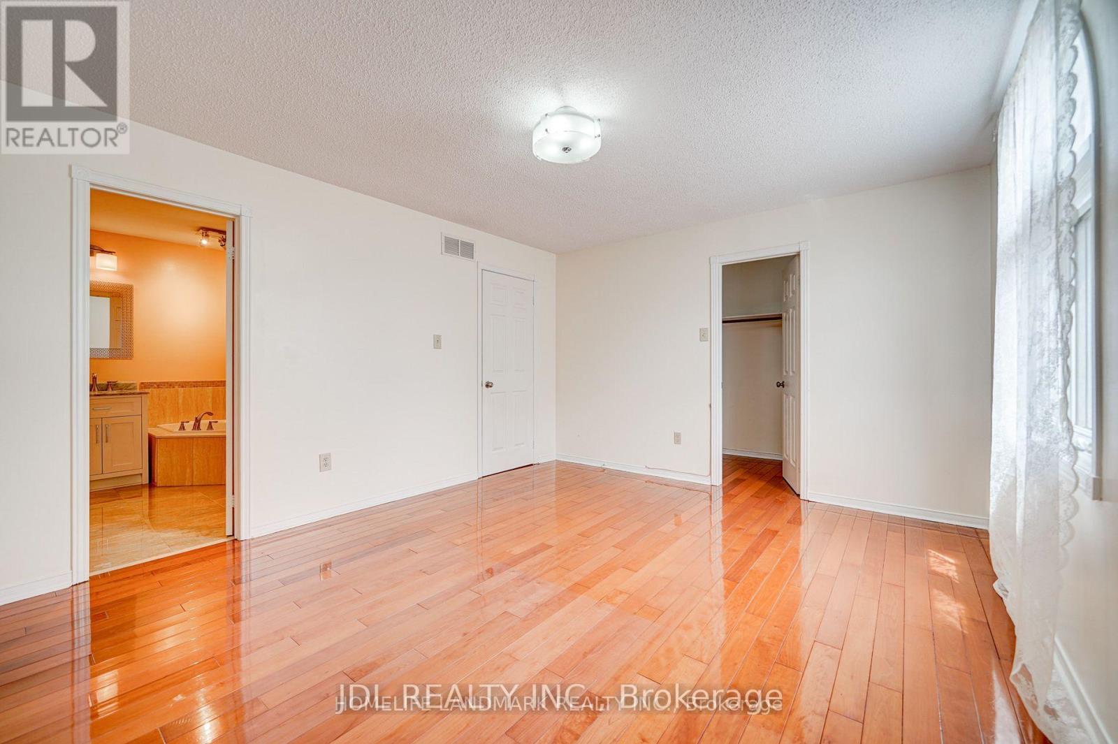 114 Alderbury Drive, Markham, Ontario  L3S 3G4 - Photo 13 - N13014920