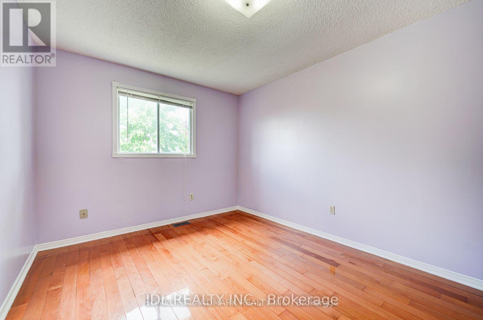 114 Alderbury Drive, Markham, Ontario  L3S 3G4 - Photo 6 - N13014920