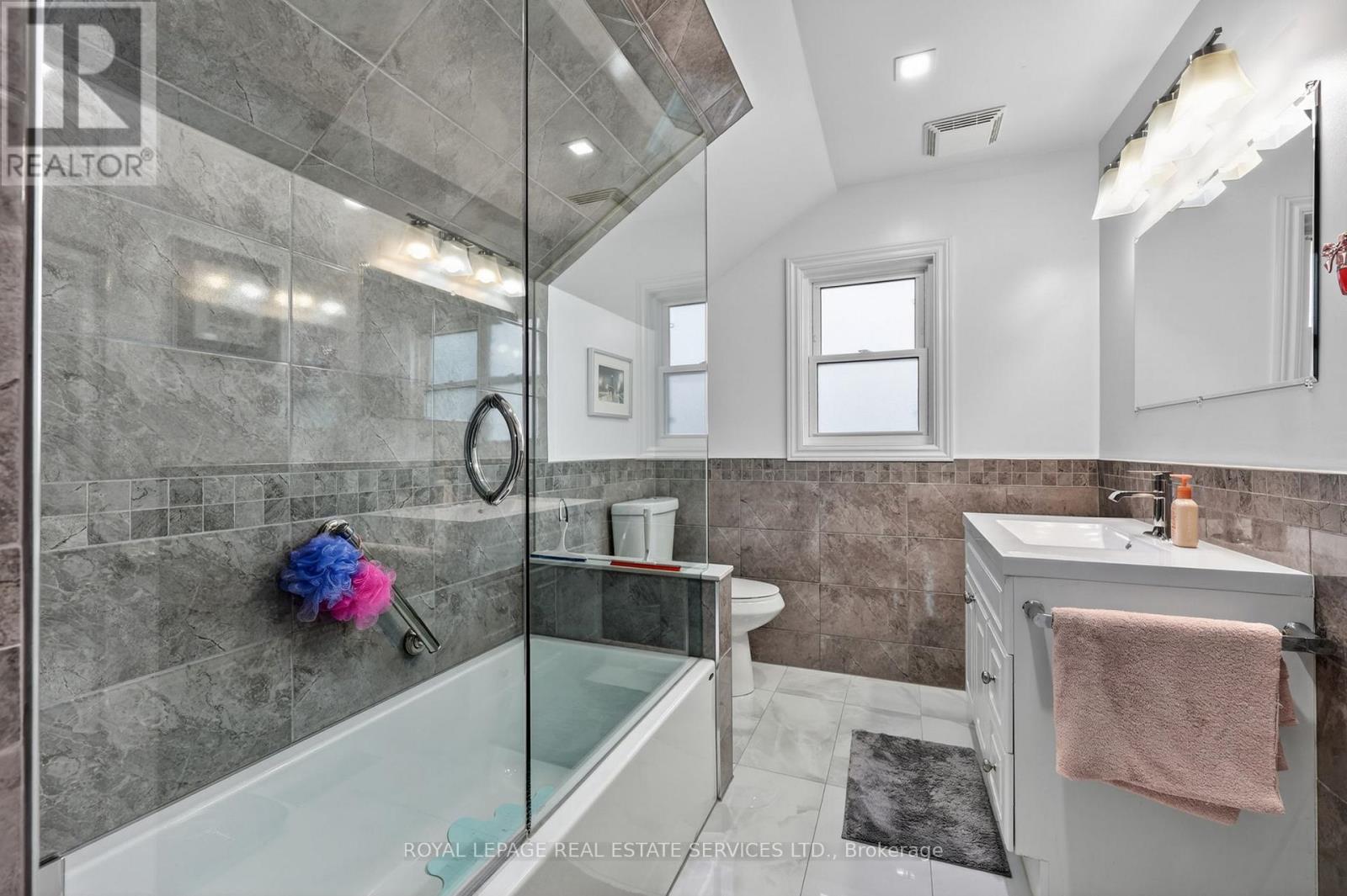 71 Centre Street S, New Tecumseth, Ontario  L9R 1J4 - Photo 23 - N13014944