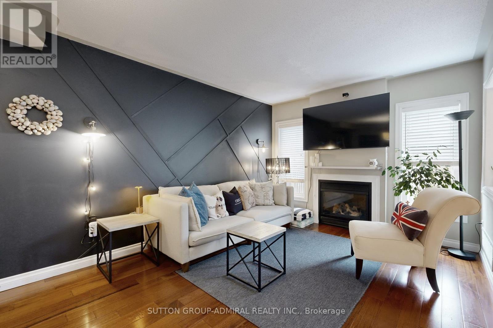 80 Walkview Crescent, Richmond Hill, Ontario  L4E 4H6 - Photo 4 - N13014956