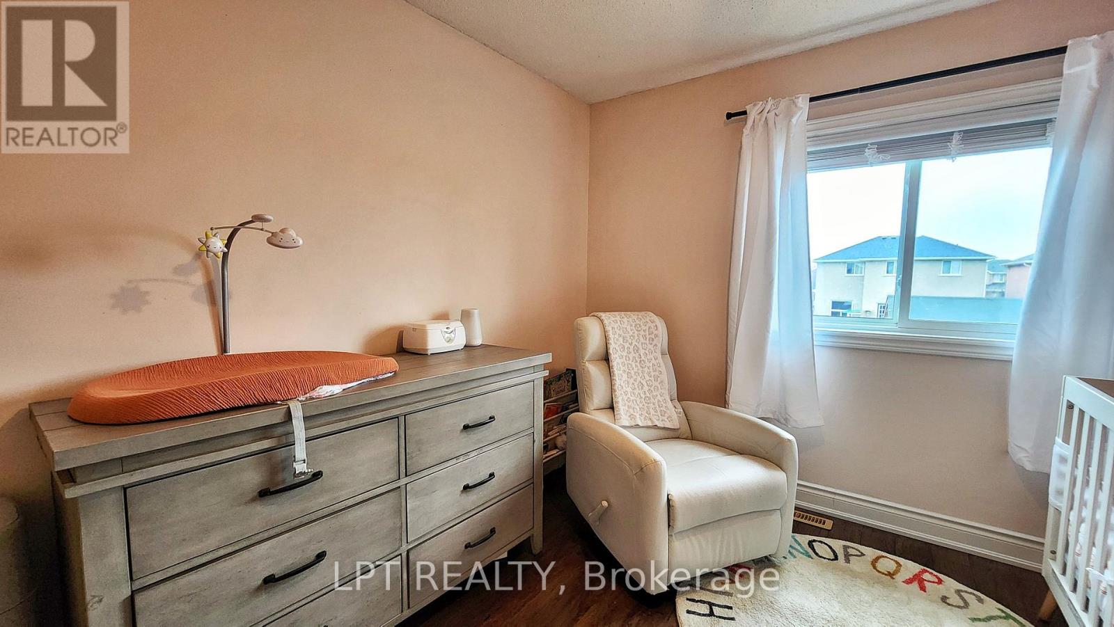 39 Raymond Crescent, Barrie, Ontario  L4N 0X6 - Photo 11 - S13014924