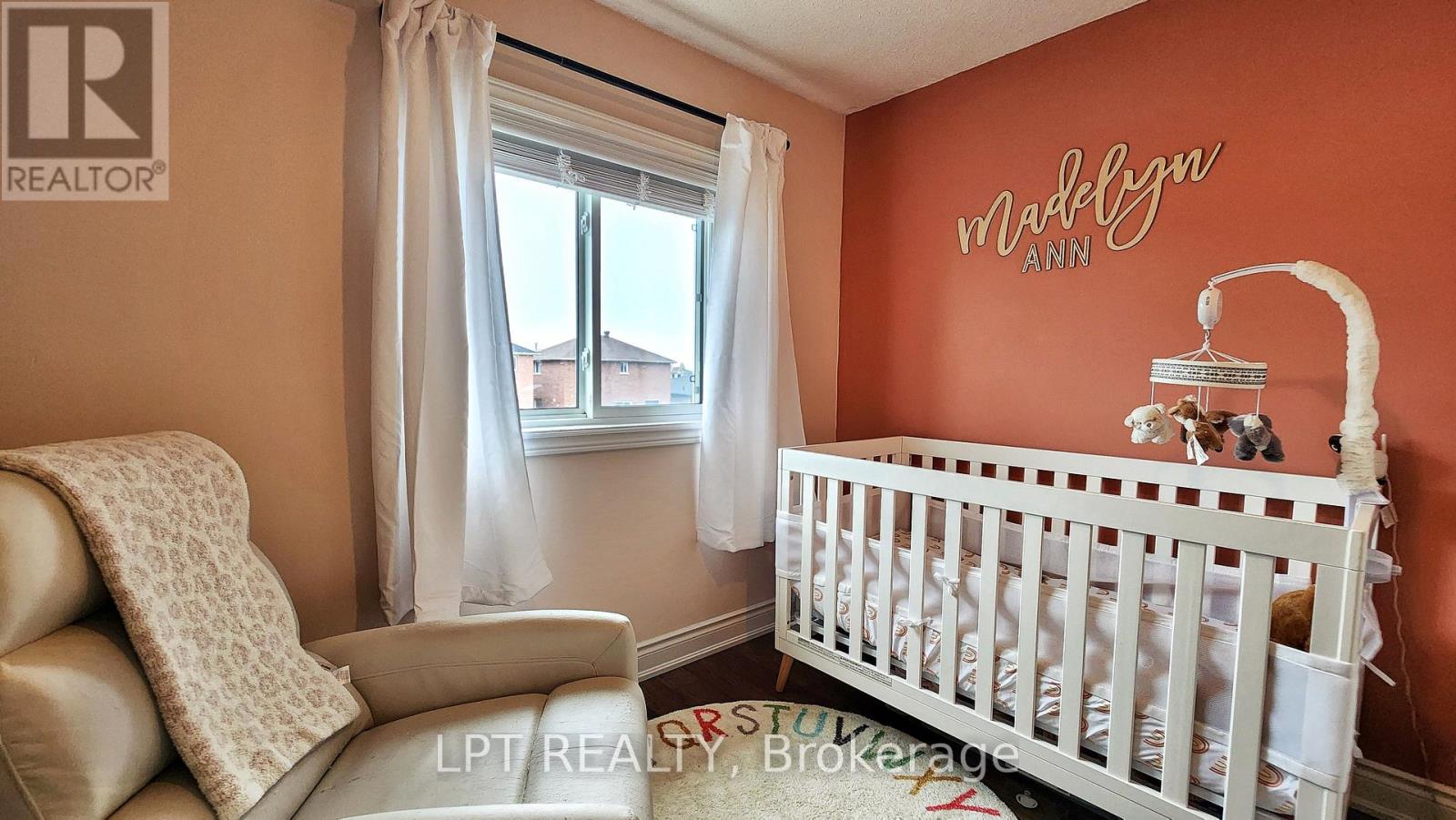 39 Raymond Crescent, Barrie, Ontario  L4N 0X6 - Photo 12 - S13014924