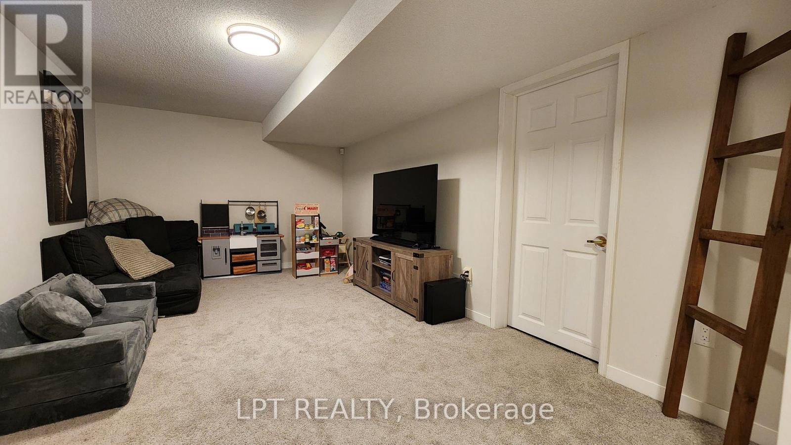 39 Raymond Crescent, Barrie, Ontario  L4N 0X6 - Photo 17 - S13014924