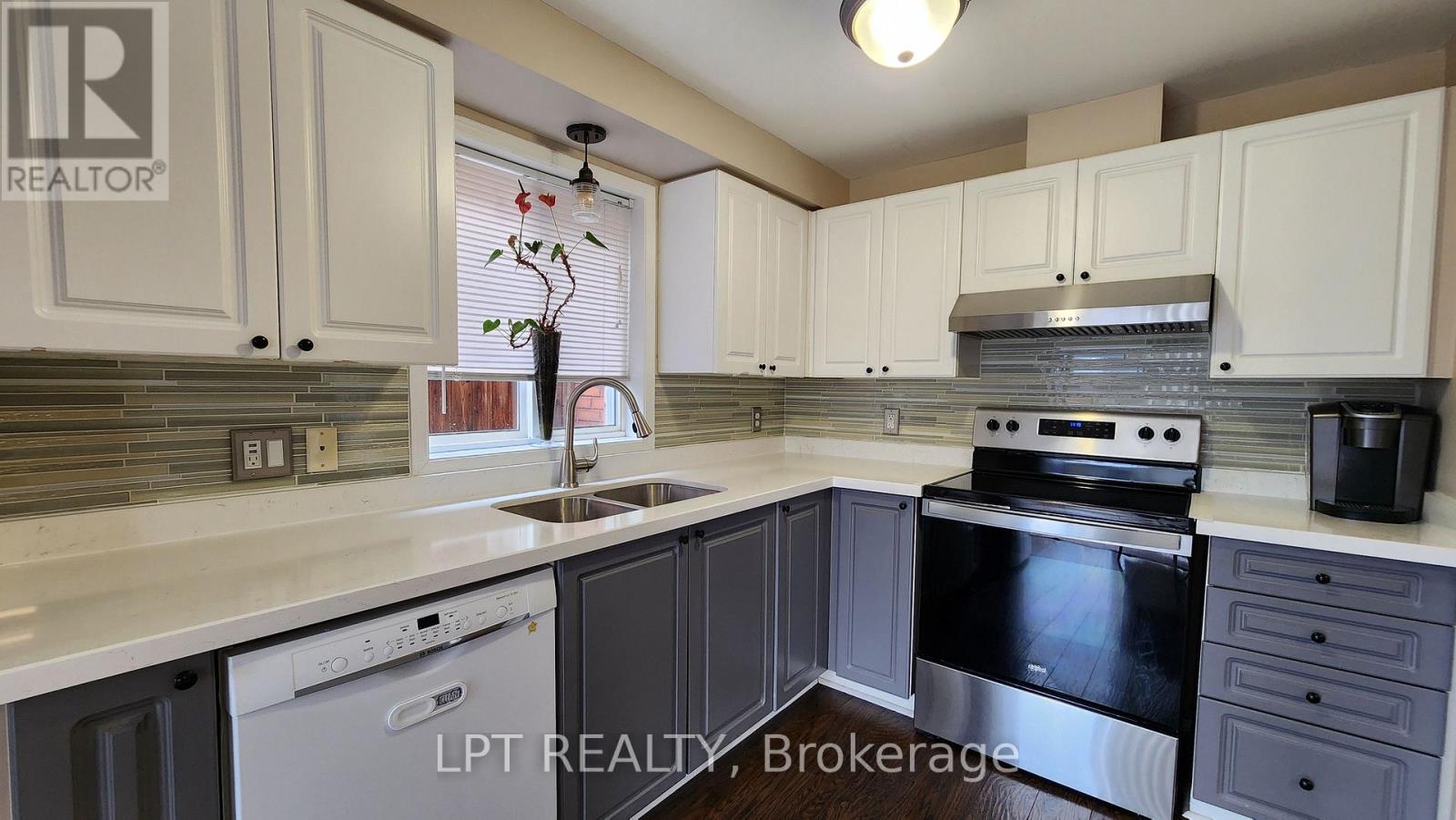 39 Raymond Crescent, Barrie, Ontario  L4N 0X6 - Photo 7 - S13014924