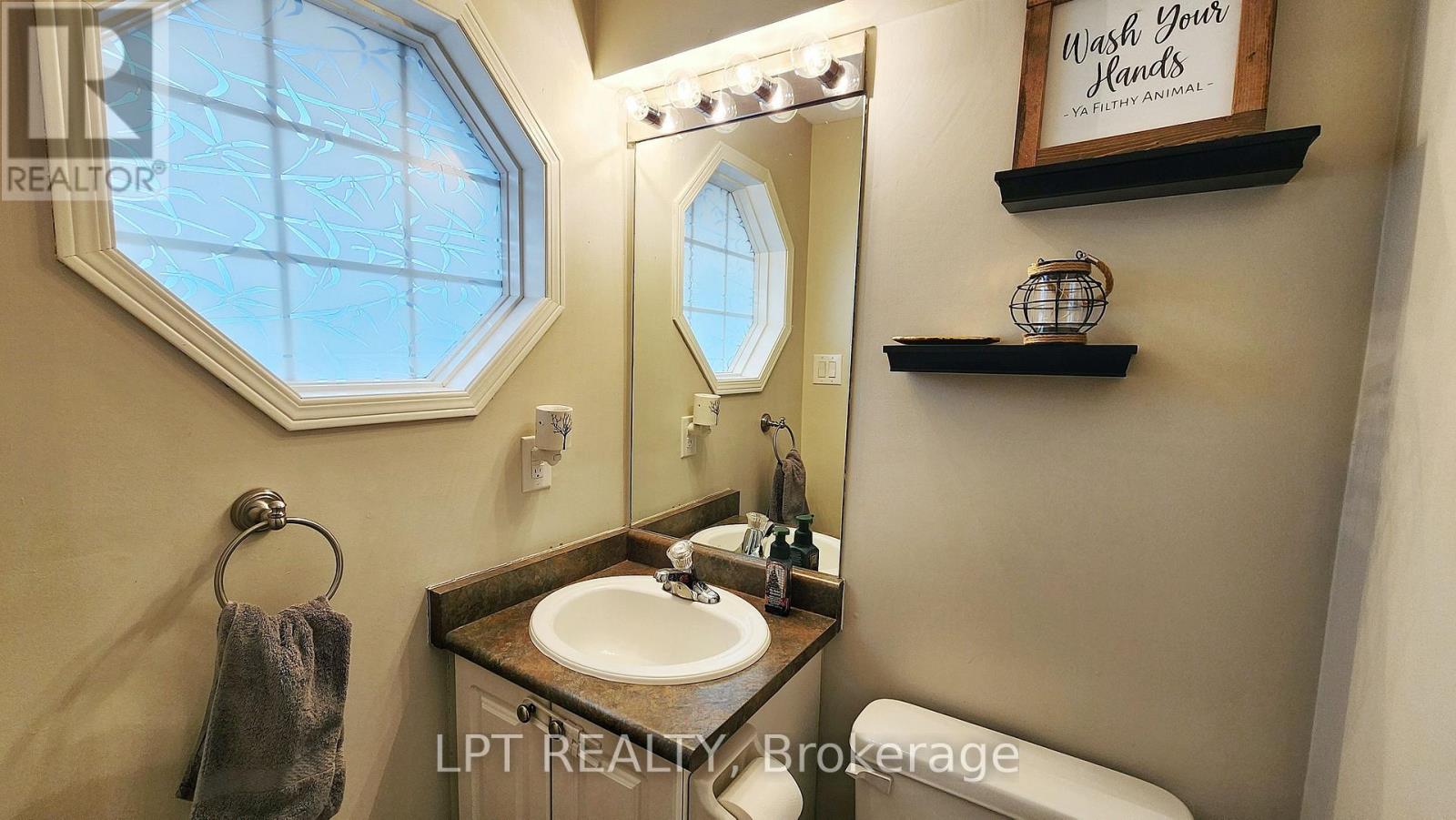 39 Raymond Crescent, Barrie, Ontario  L4N 0X6 - Photo 8 - S13014924