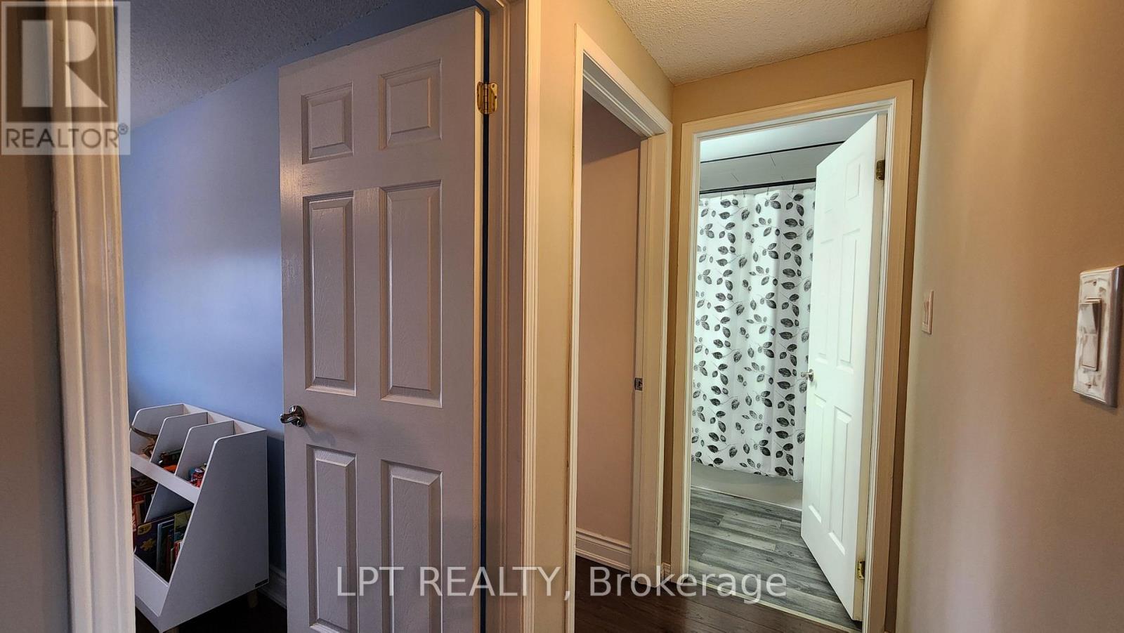 39 Raymond Crescent, Barrie, Ontario  L4N 0X6 - Photo 9 - S13014924