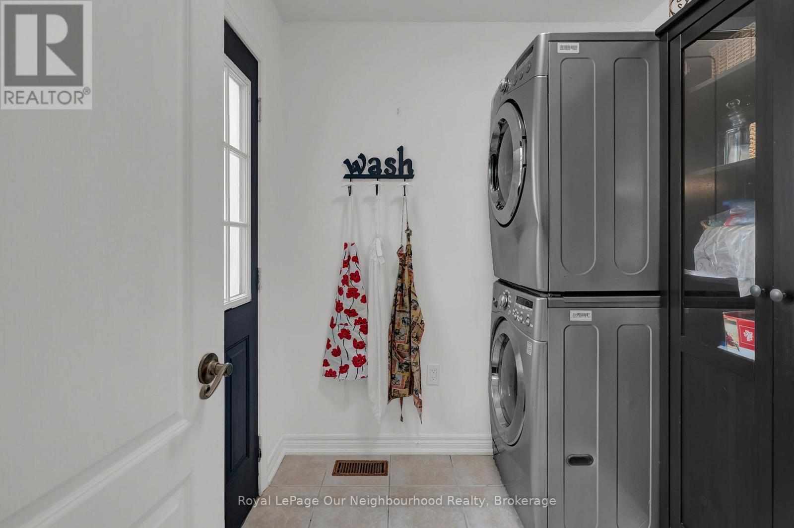 24 Kingham Avenue, Ajax, Ontario  L1Z 1M9 - Photo 16 - E13011434