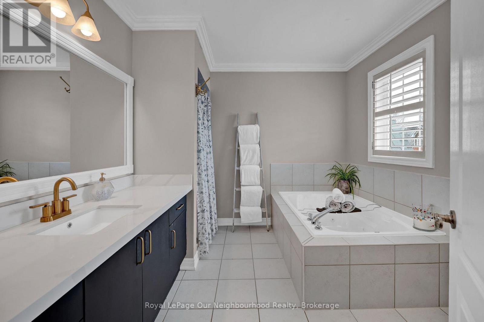 24 Kingham Avenue, Ajax, Ontario  L1Z 1M9 - Photo 21 - E13011434