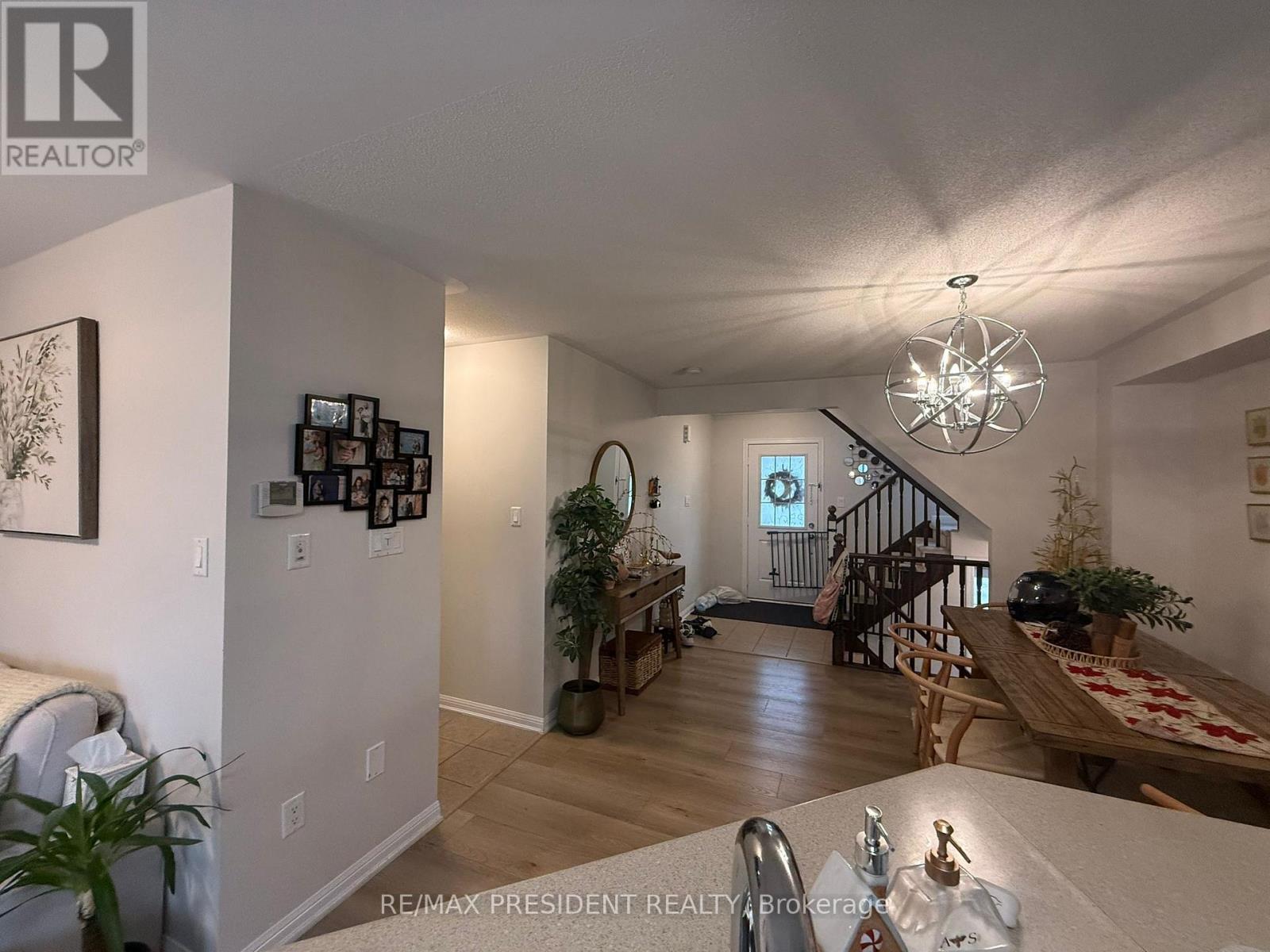 630 Cargill Path, Milton (Co Coates), Ontario  L9T 7X2 - Photo 5 - W13014894