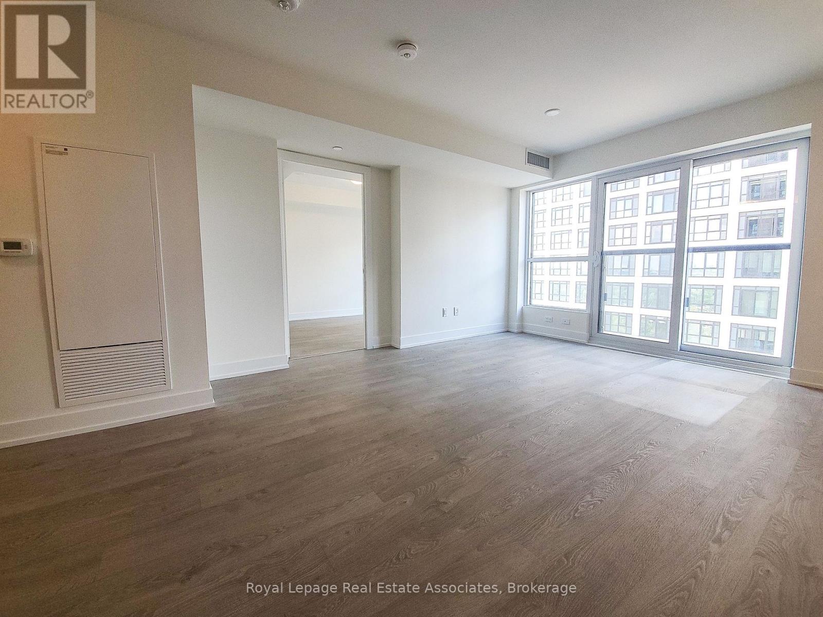 2230 - 5 Mabelle Avenue, Toronto, Ontario  M9A 0C8 - Photo 2 - W13014898