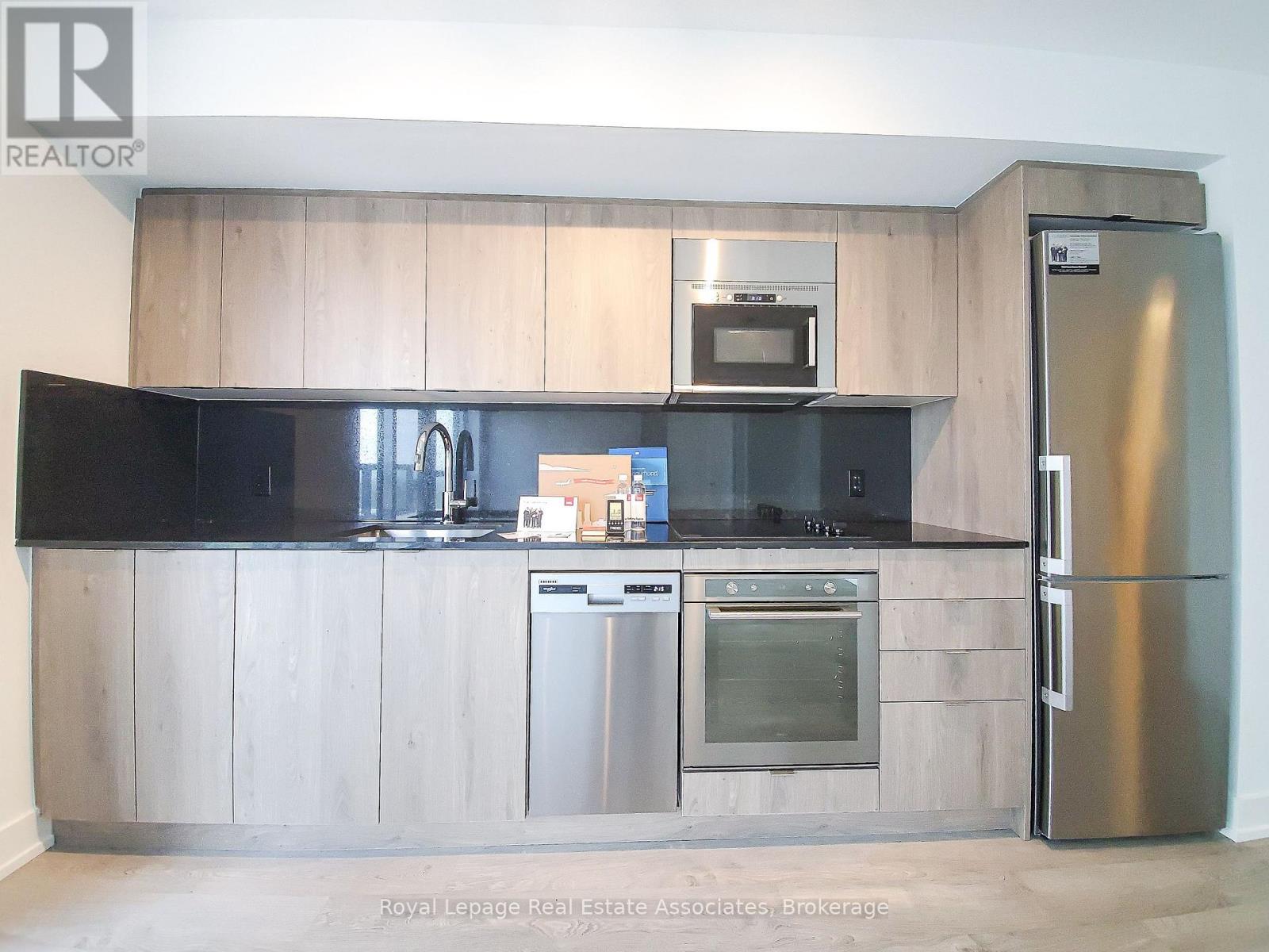 2230 - 5 Mabelle Avenue, Toronto, Ontario  M9A 0C8 - Photo 4 - W13014898