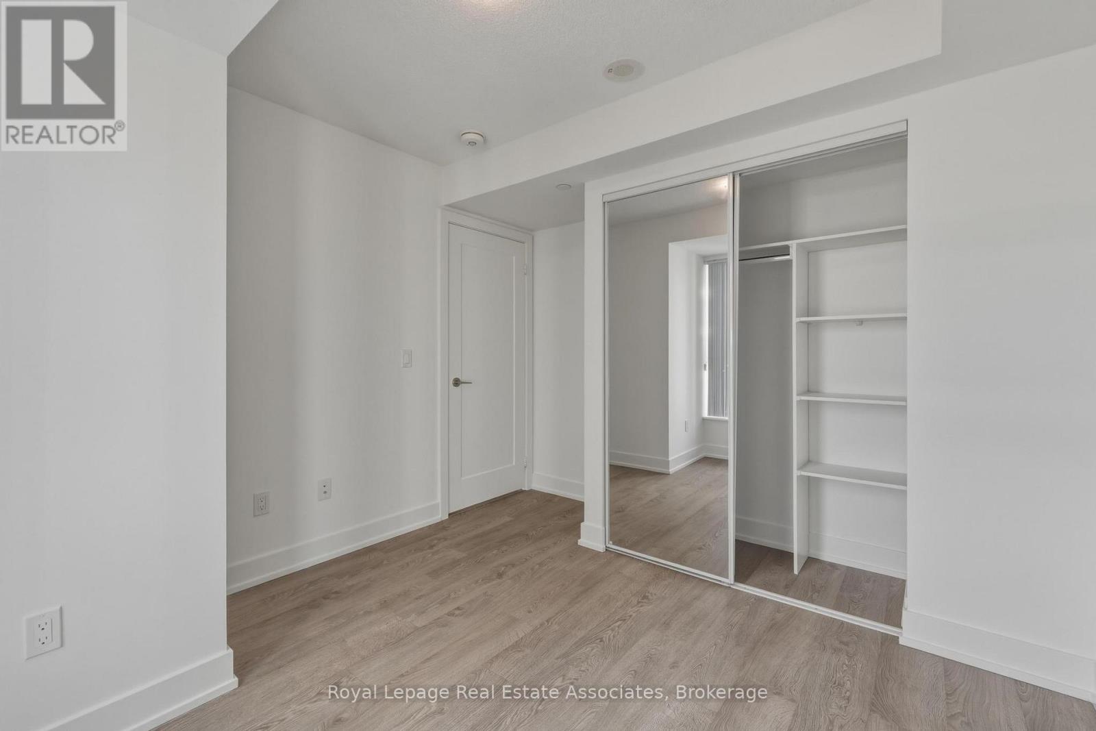 2806 - 7 Mabelle Avenue, Toronto, Ontario  M5T 0C9 - Photo 13 - W13014916