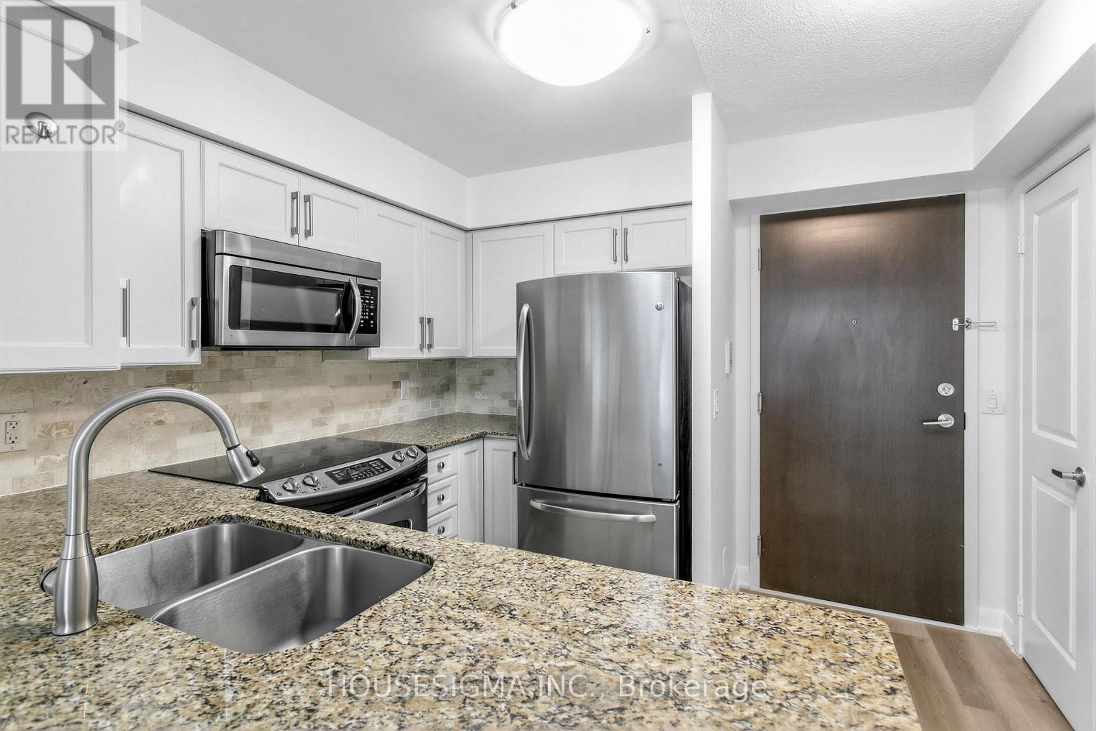 1106 - 215 Sherway Gardens Road, Toronto, Ontario  M9C 0A5 - Photo 9 - W13014938