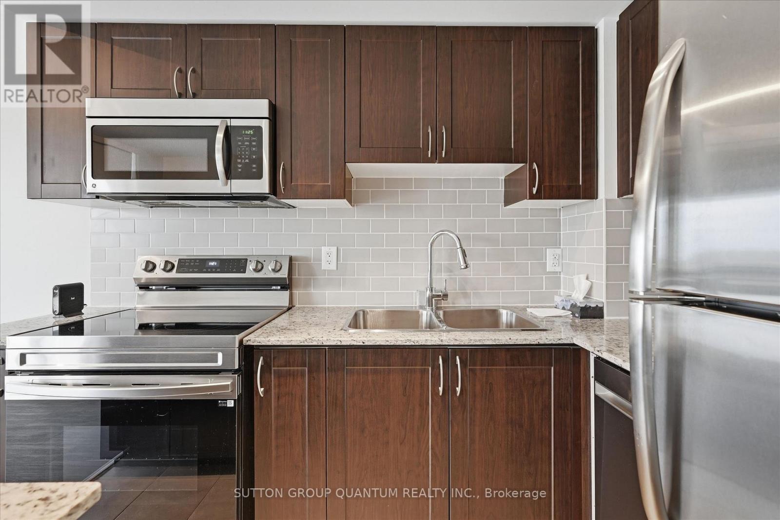 219 - 1940 Ironstone Drive, Burlington, Ontario  L7L 0E4 - Photo 10 - W13014980